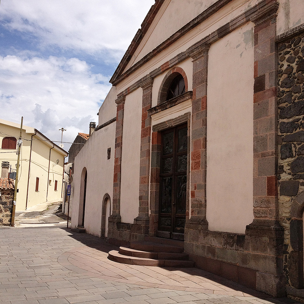 Tadasuni. Recupero piazza chiesa di San Nicola